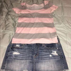 GENTLY USED A.E OUTFIT TWO PIECE BUNDLE